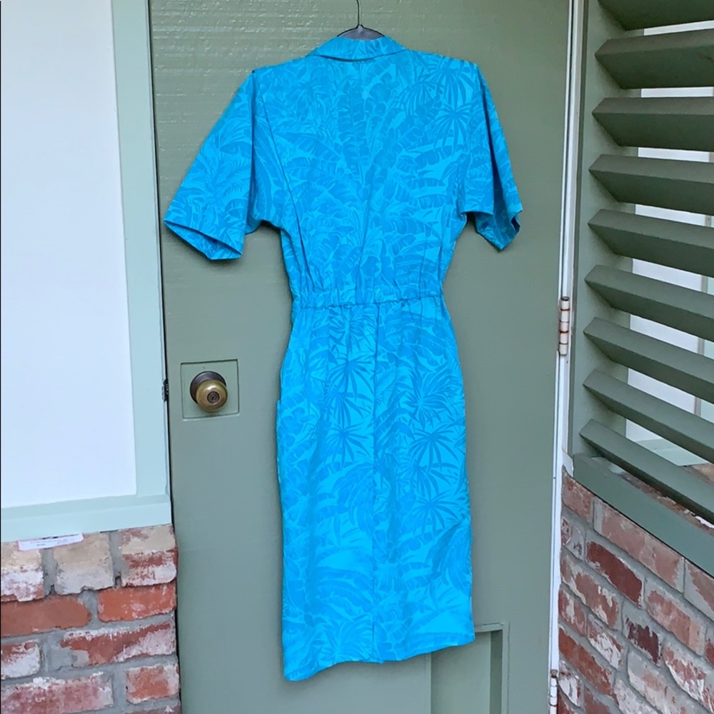 SOLD❗️VINTAGE- blue Hawaiian dress size small - Picture 7 of 8